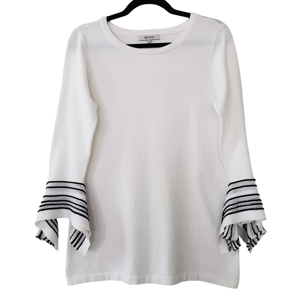Zozo Long Bell Sleeve Scoop Neck Sweater, White w/ Black Accents, Sz M
